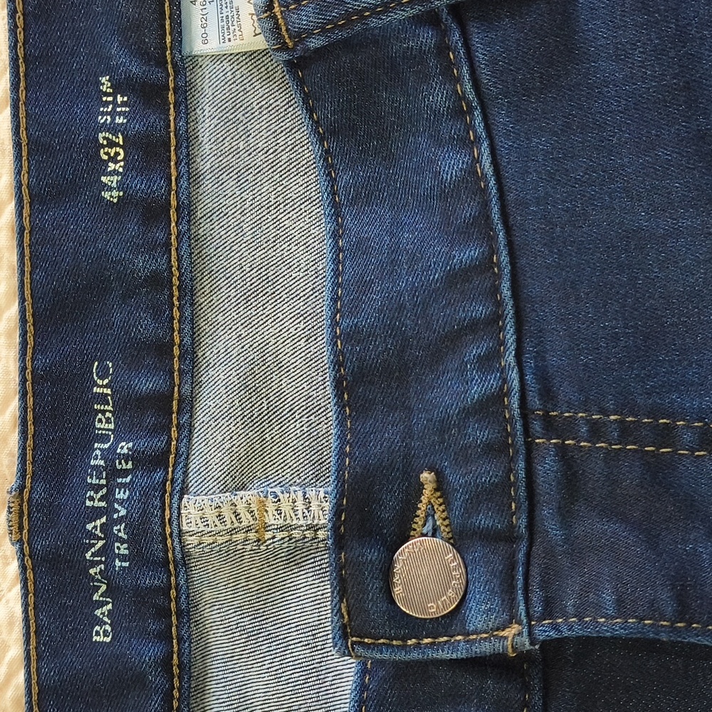 Banana Republic Dark Blue Rinse Slim Luxe Traveler Jean 44W x 32L